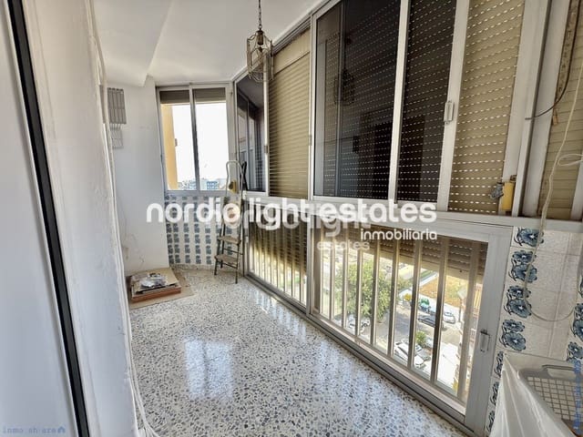 3 sypialnia Mieszkanie na sprzedaż w Torre del Mar, Vélez-Málaga z basenem - 350 000 € (Ref: 9181878)