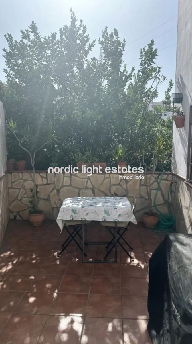 4 soveværelse Semi-Rækkehus til salg i Nerja med swimmingpool garage - € 465.000 (Ref: 9197015)