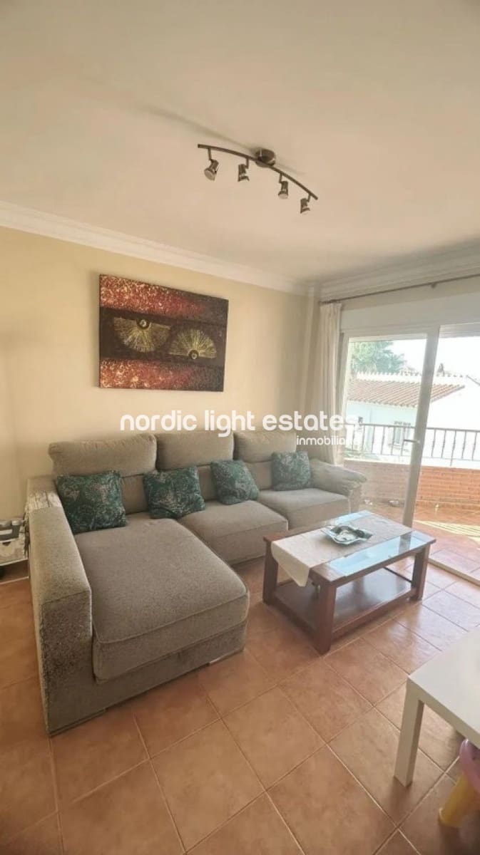 4 soveværelse Semi-Rækkehus til salg i Nerja med swimmingpool garage - € 465.000 (Ref: 9197015)