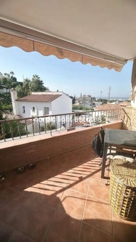 4 camera da letto Villetta Bifamiliare in vendita in Nerja con piscina garage - 465.000 € (Rif: 9197015)