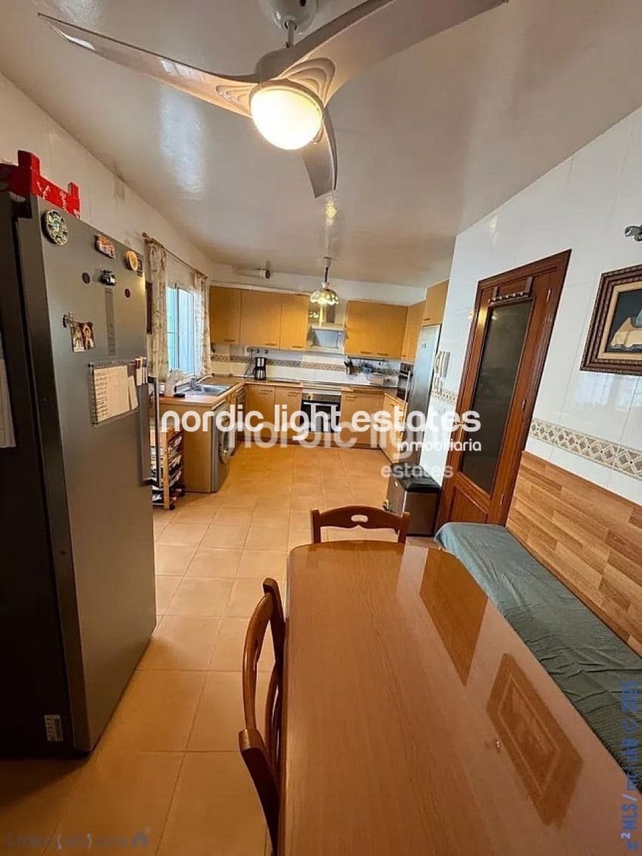 3 bedroom Semi-detached Villa for sale in Torre de Benagalbon with pool garage - € 460,000 (Ref: 9199872)