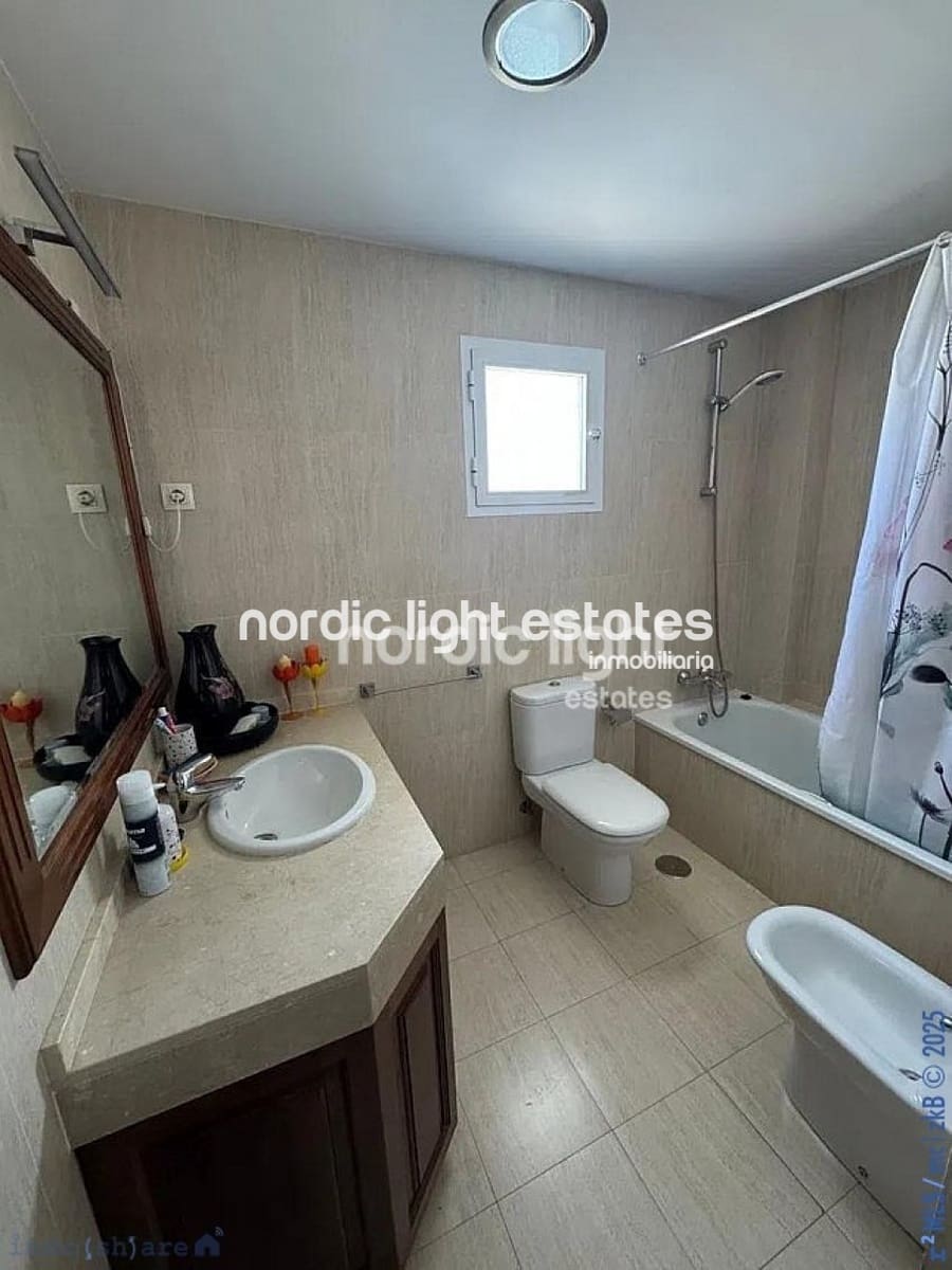 3 bedroom Semi-detached Villa for sale in Torre de Benagalbon with pool garage - € 460,000 (Ref: 9199872)