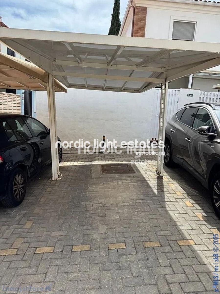 3 bedroom Semi-detached Villa for sale in Torre de Benagalbon with pool garage - € 460,000 (Ref: 9199872)