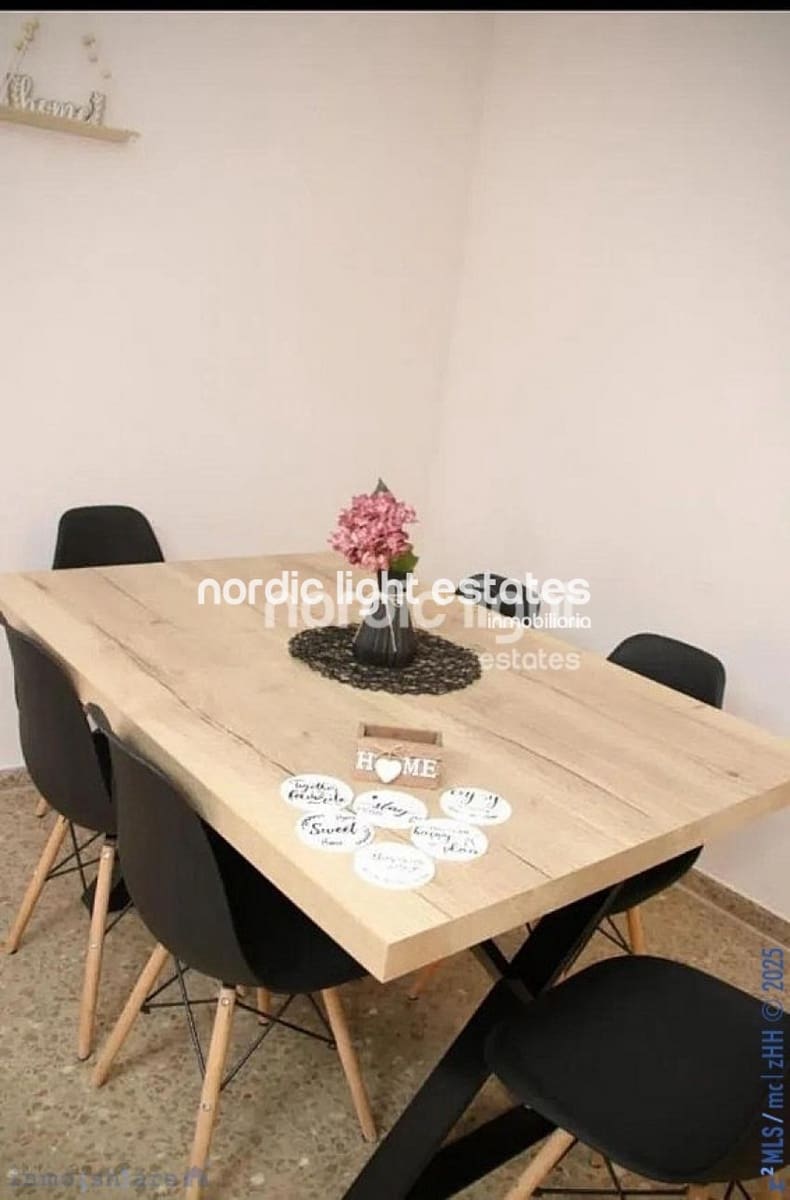 Apartamento de 2 habitaciones en Rincón de la Victoria en venta con piscina - 320.000 € (Ref: 9201623)