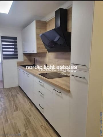 Apartamento de 2 habitaciones en Rincón de la Victoria en venta con piscina - 320.000 € (Ref: 9201623)