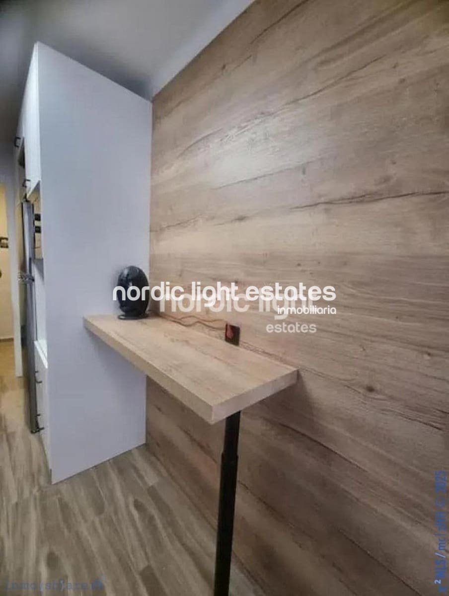 Apartamento de 2 habitaciones en Rincón de la Victoria en venta con piscina - 320.000 € (Ref: 9201623)