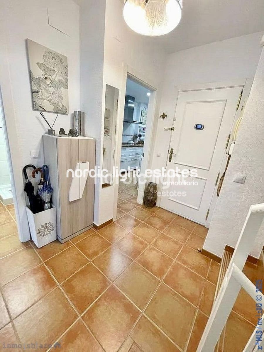 4 soveværelse Semi-Rækkehus til salg i Rincon de la Victoria med swimmingpool garage - € 485.000 (Ref: 9201624)