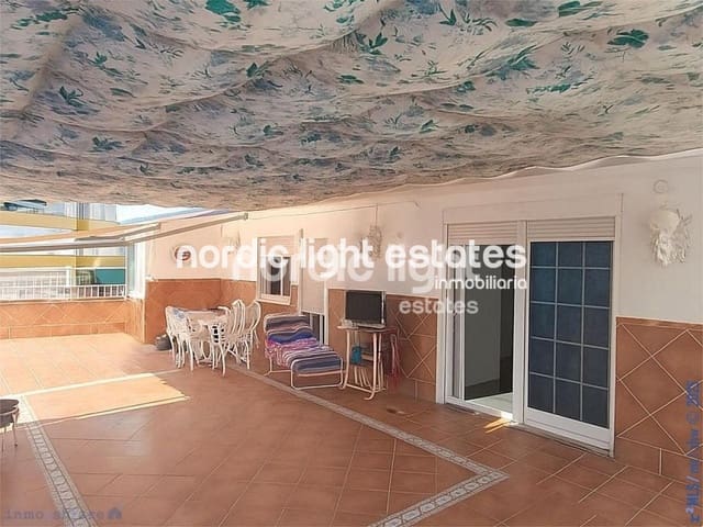 3 quarto Apartamento para venda em Torre del Mar, Vélez-Málaga com piscina - 360 000 € (Ref: 9201625)