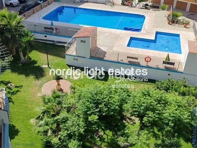 3 quarto Apartamento para venda em Torre del Mar, Vélez-Málaga com piscina - 360 000 € (Ref: 9201625)