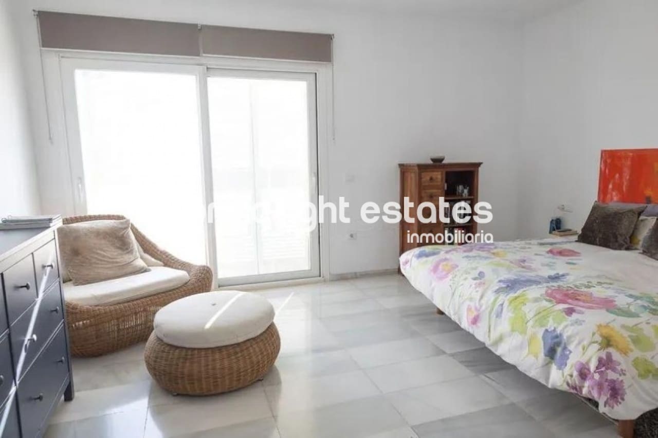 3 soveværelse Villa til salg i Rincon de la Victoria med swimmingpool garage - € 850.000 (Ref: 9203281)