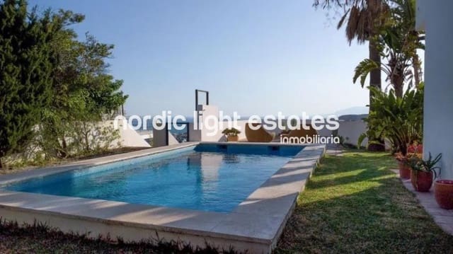 3 soveværelse Villa til salg i Rincón de la Victoria med swimmingpool garage - € 850.000 (Ref: 9203281)