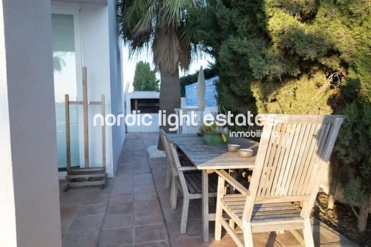 3 soveværelse Villa til salg i Rincon de la Victoria med swimmingpool garage - € 850.000 (Ref: 9203281)