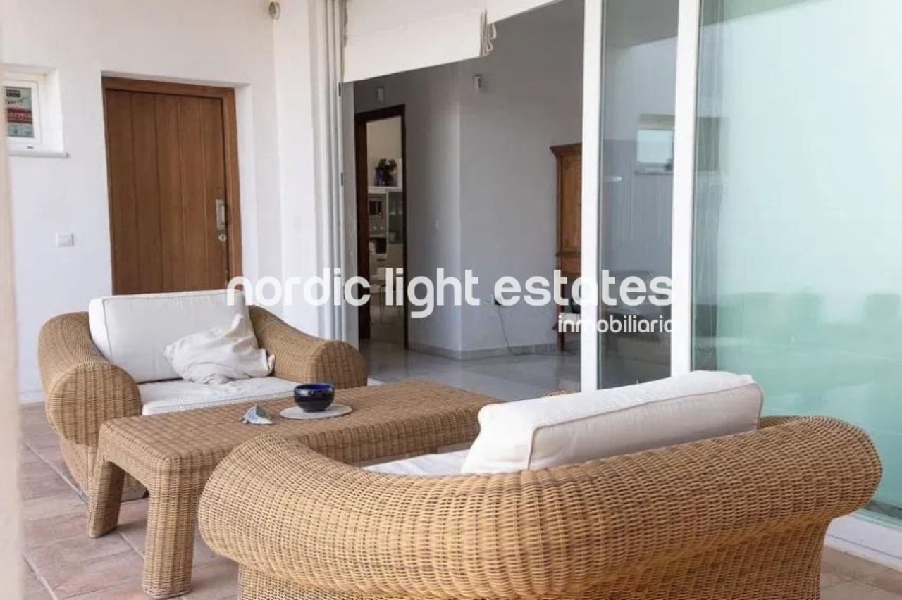 3 soveværelse Villa til salg i Rincon de la Victoria med swimmingpool garage - € 850.000 (Ref: 9203281)