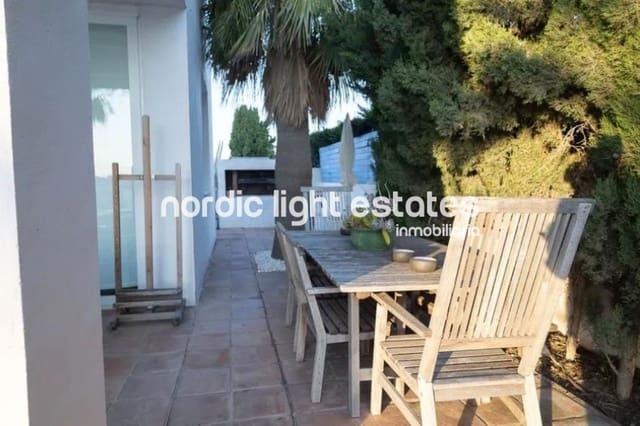 3 soveværelse Villa til salg i Rincón de la Victoria med swimmingpool garage - € 850.000 (Ref: 9203281)