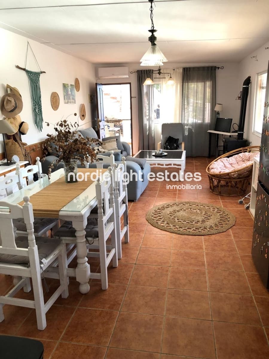 5 soverom Villa til salgs i Torrox med svømmebasseng garasje - € 650 000 (Ref: 9203283)