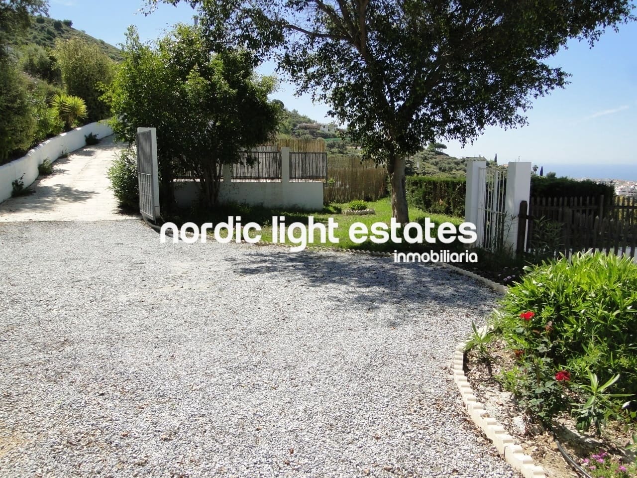 5 soverom Villa til salgs i Torrox med svømmebasseng garasje - € 650 000 (Ref: 9203283)