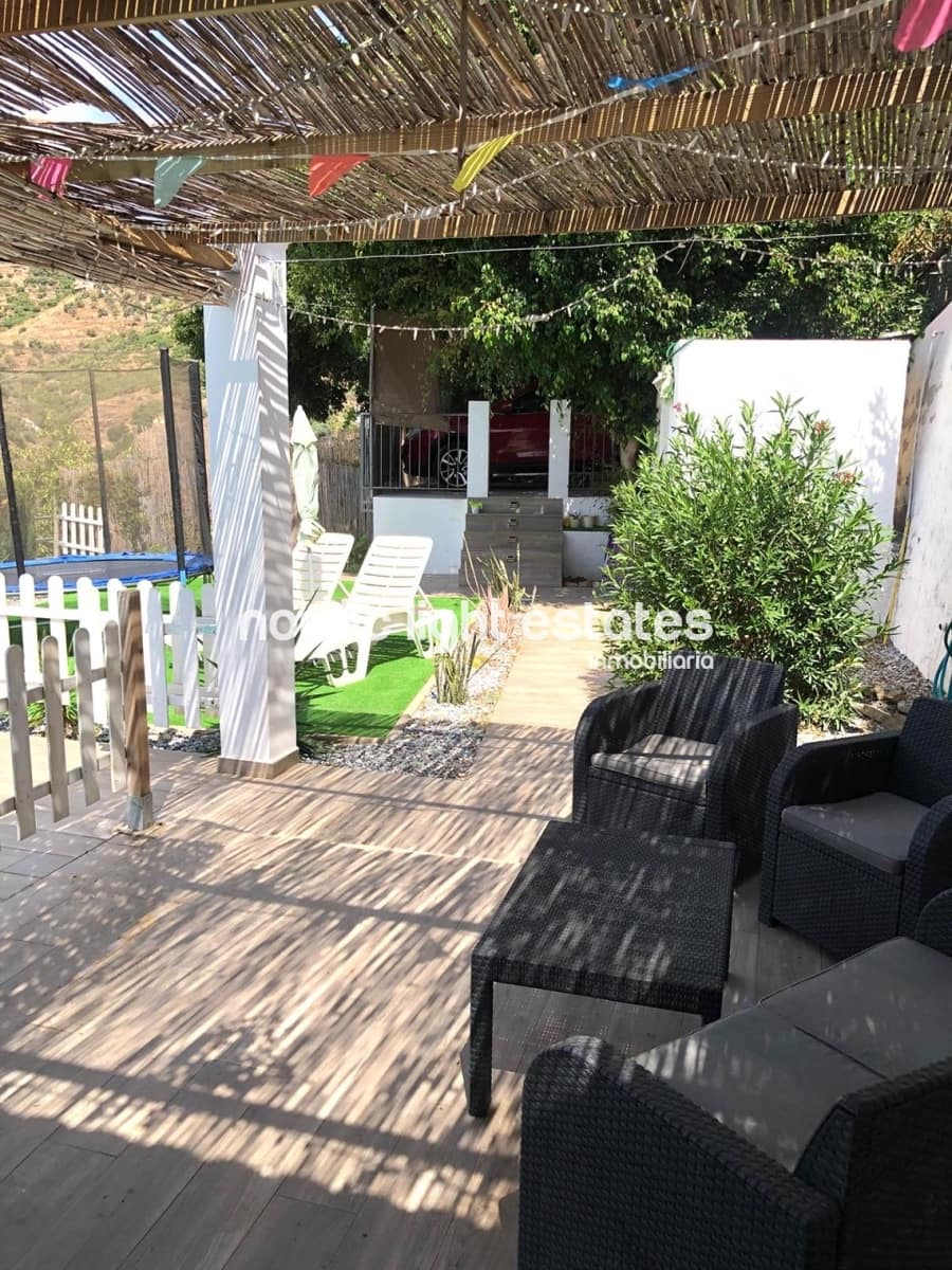 5 soverom Villa til salgs i Torrox med svømmebasseng garasje - € 650 000 (Ref: 9203283)