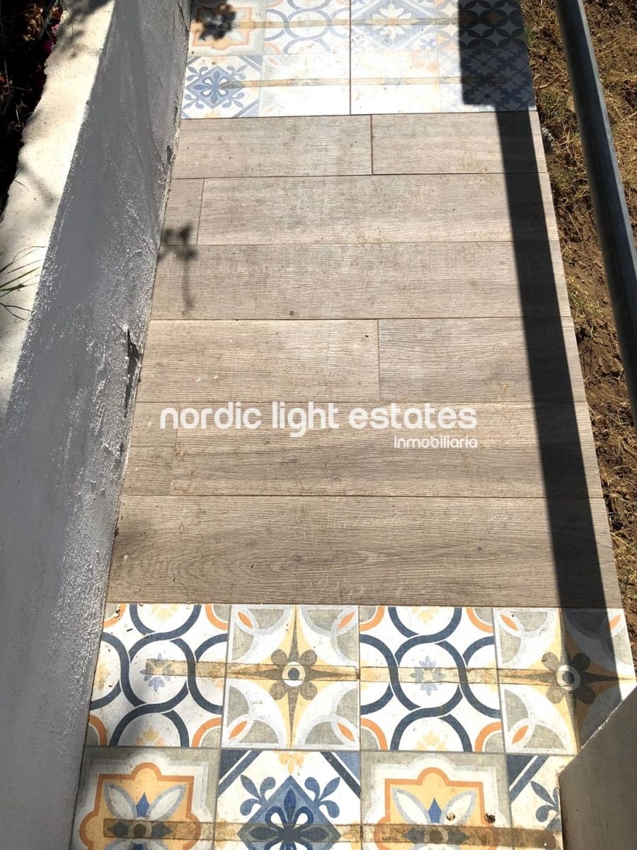 5 soverom Villa til salgs i Torrox med svømmebasseng garasje - € 650 000 (Ref: 9203283)