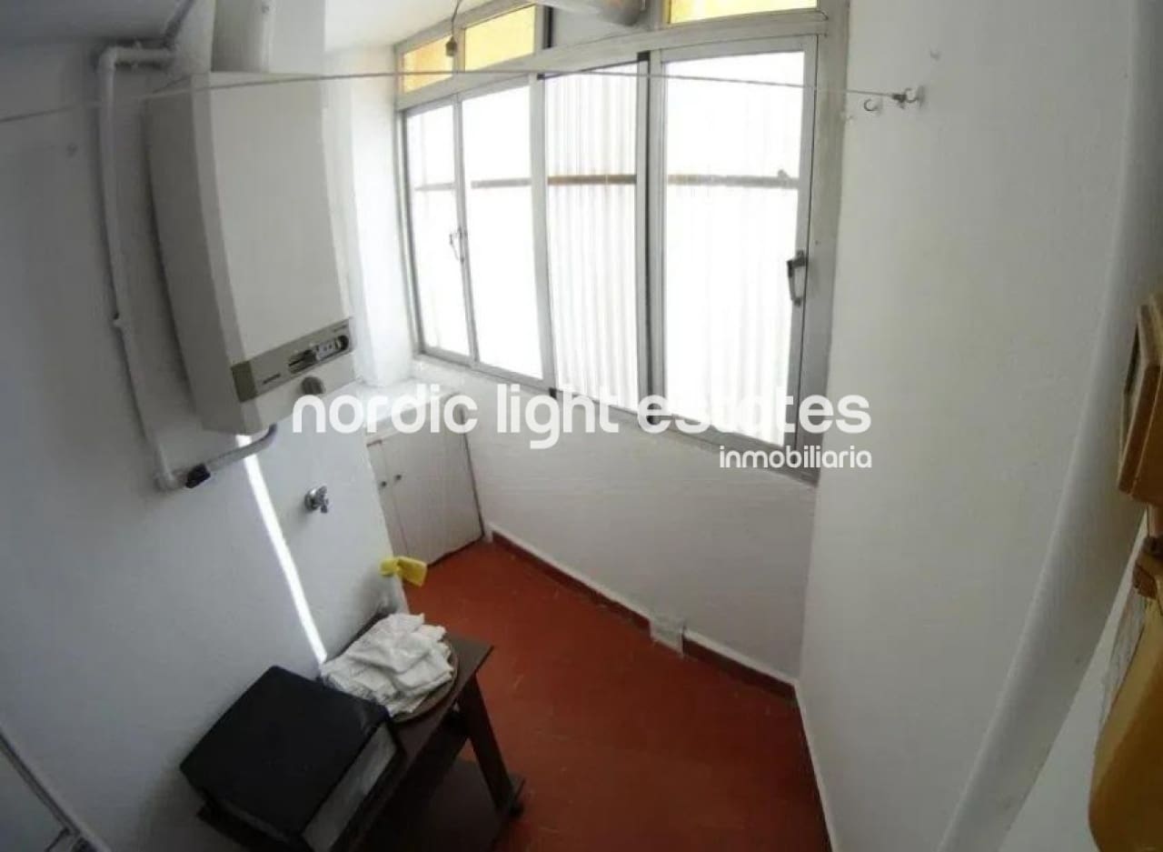 4 soveværelse Lejlighed til salg i Malaga by med garage - € 413.000 (Ref: 9205439)