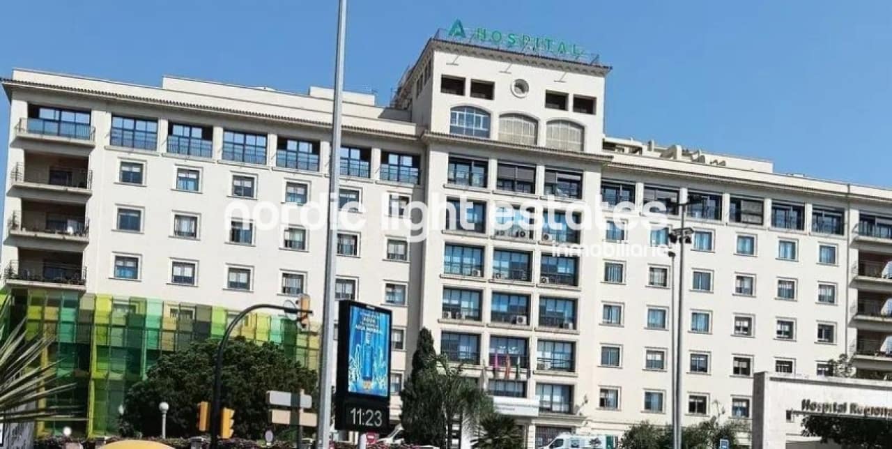 4 soveværelse Lejlighed til salg i Malaga by med garage - € 413.000 (Ref: 9205439)