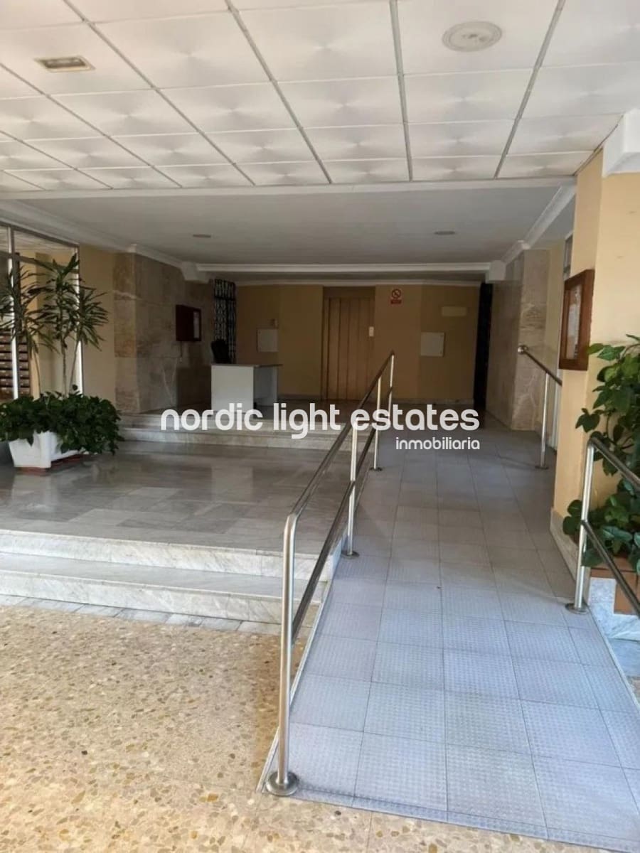 4 soveværelse Lejlighed til salg i Malaga by med garage - € 413.000 (Ref: 9205439)