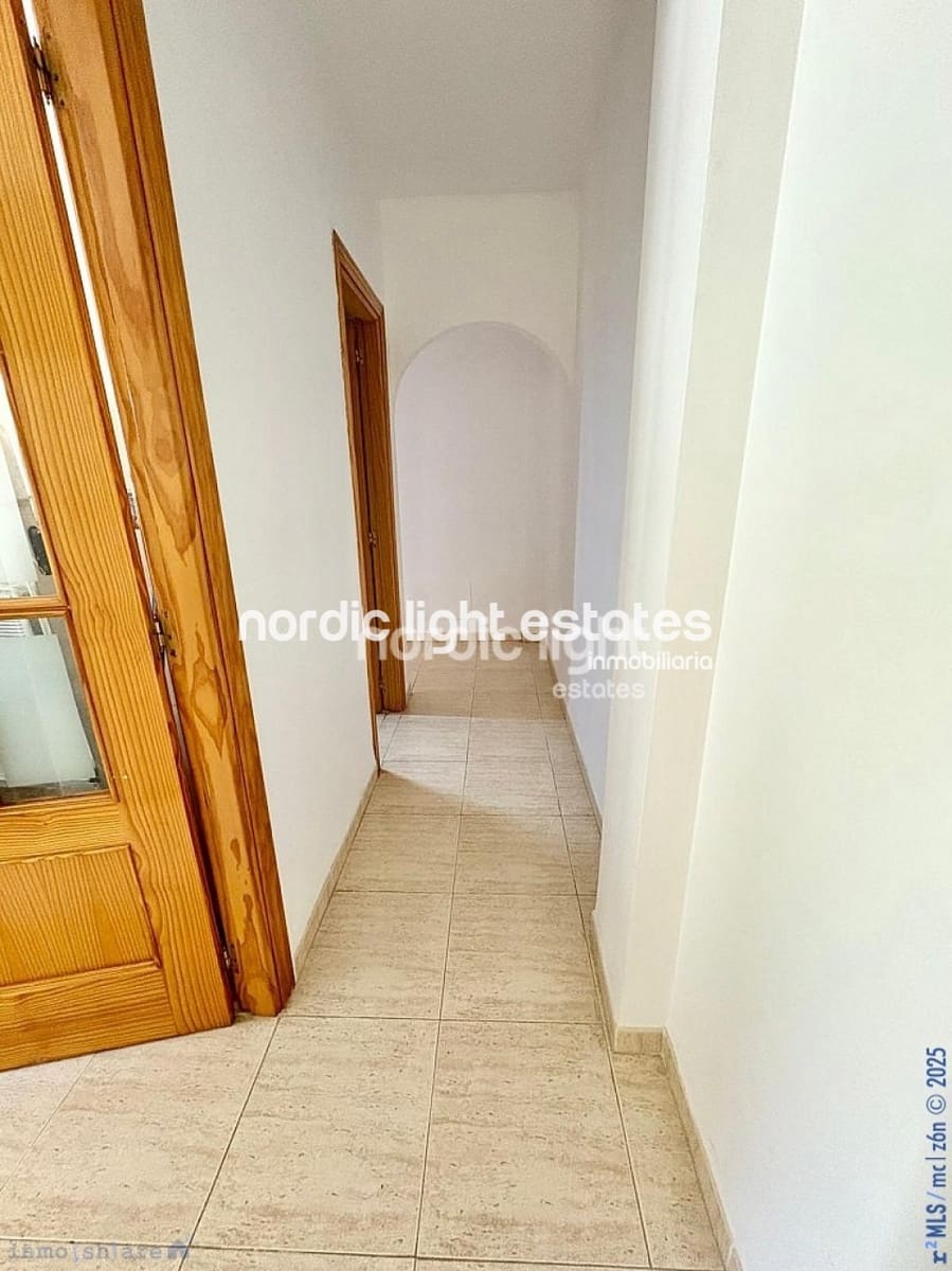 2 bedroom Apartment for sale in Torrox-Costa - € 235,000 (Ref: 9207620)