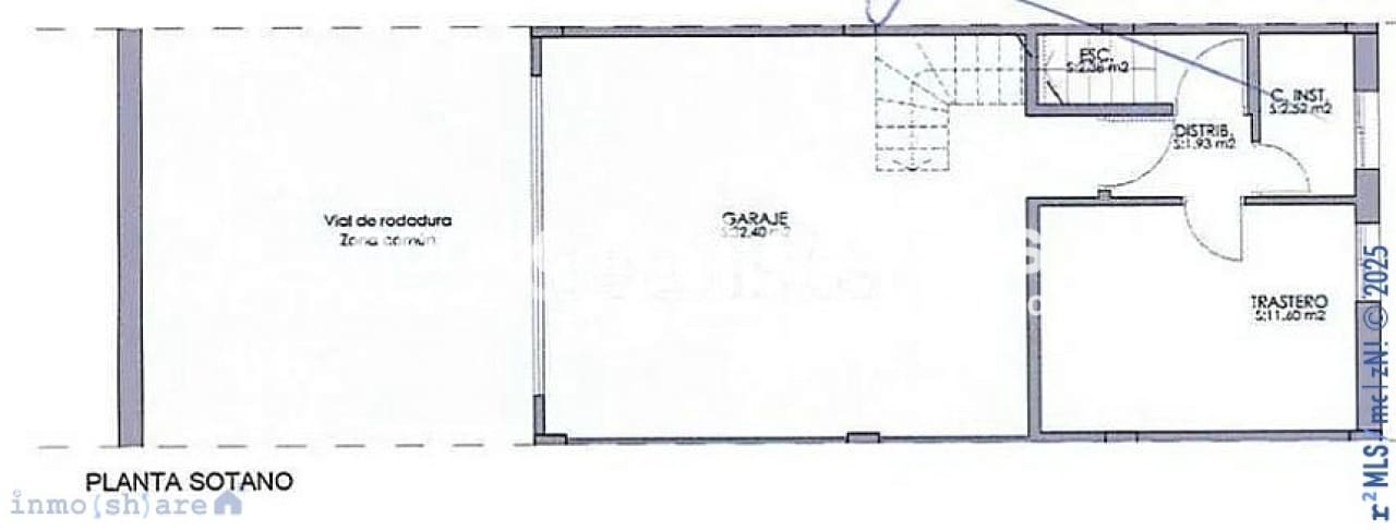 4 soveværelse Semi-Rækkehus til salg i Torre de Benagalbon med swimmingpool garage - € 545.000 (Ref: 9210523)