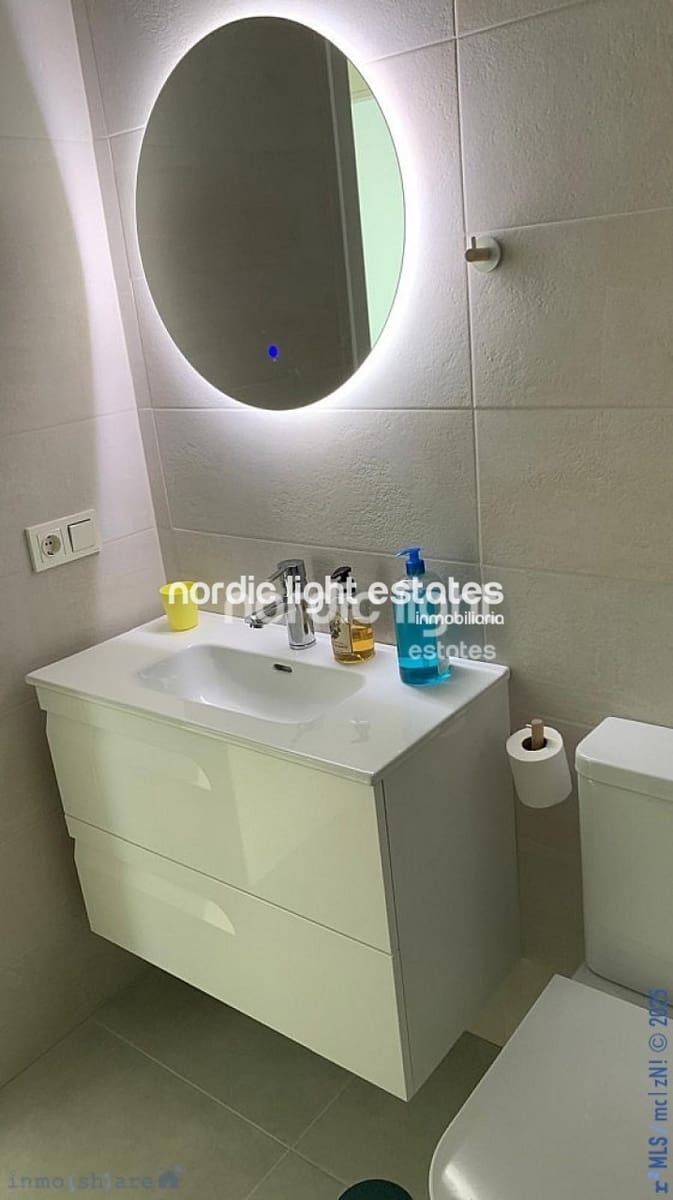 4 soveværelse Semi-Rækkehus til salg i Torre de Benagalbon med swimmingpool garage - € 545.000 (Ref: 9210523)