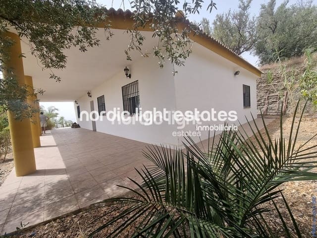 3 soveværelse Finca/Landehus til salg i Canillas de Aceituno med garage - € 265.000 (Ref: 9219016)