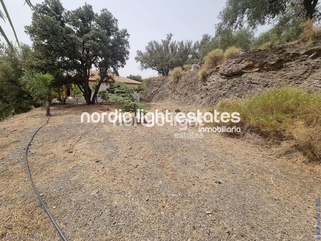 3 soveværelse Finca/Landehus til salg i Canillas de Aceituno med garage - € 265.000 (Ref: 9219016)