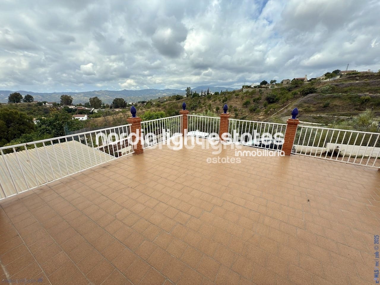 4 quarto Quinta/Casa Rural para venda em Velez-Malaga - 325 000 € (Ref: 9219209)