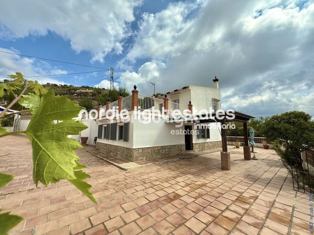 4 soveværelse Finca/Landehus til salg i Vélez-Málaga - € 325.000 (Ref: 9219209)