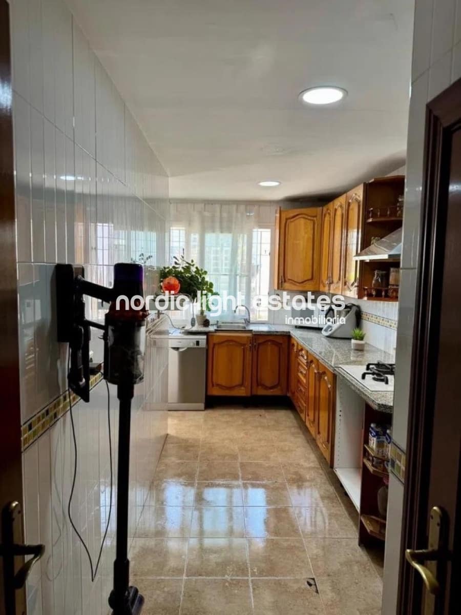 3 soverom Kjedet enebolig til salgs i Malaga by med svømmebasseng - € 525 000 (Ref: 9227343)