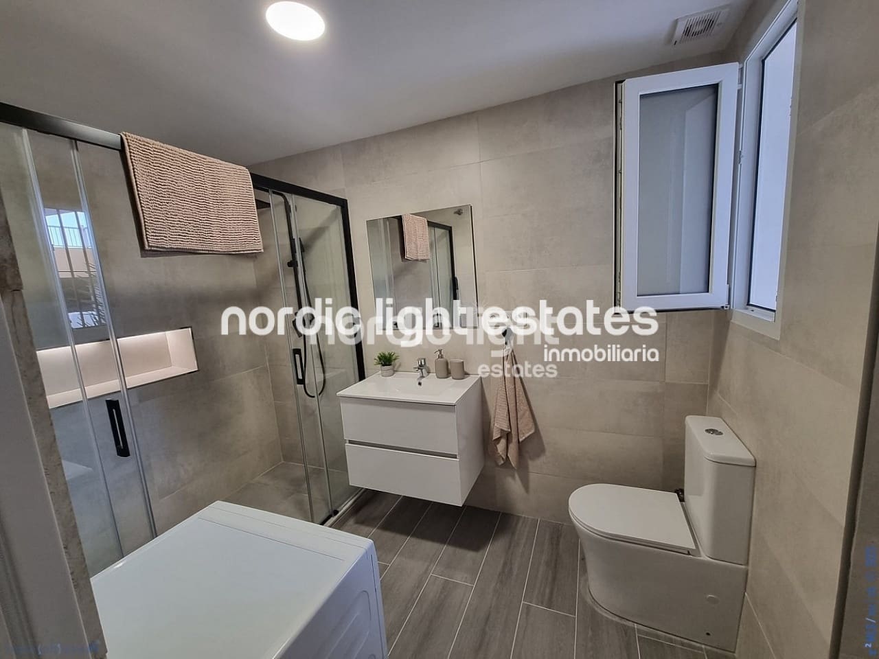 1 bedroom Apartment for sale in Torrox-Costa - € 179,000 (Ref: 9231775)