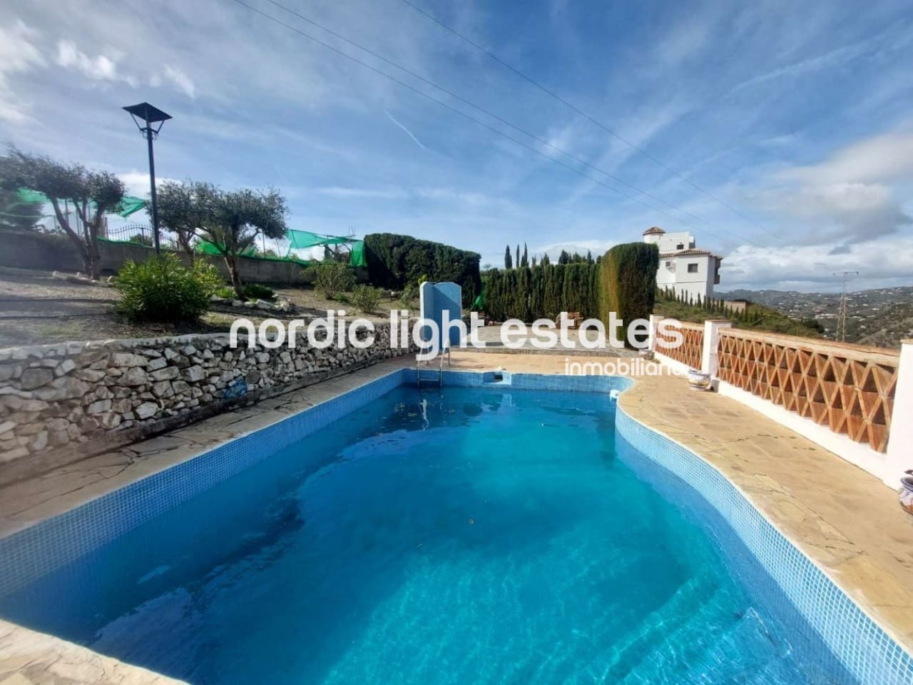 2 soveværelse Finca/Landehus til salg i Frigiliana med swimmingpool garage - € 520.000 (Ref: 9249400)