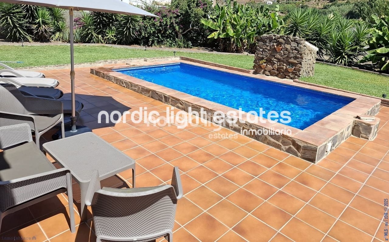 2 soverom Finca/Herregård til salgs i Frigiliana med svømmebasseng garasje - € 365 000 (Ref: 9249401)