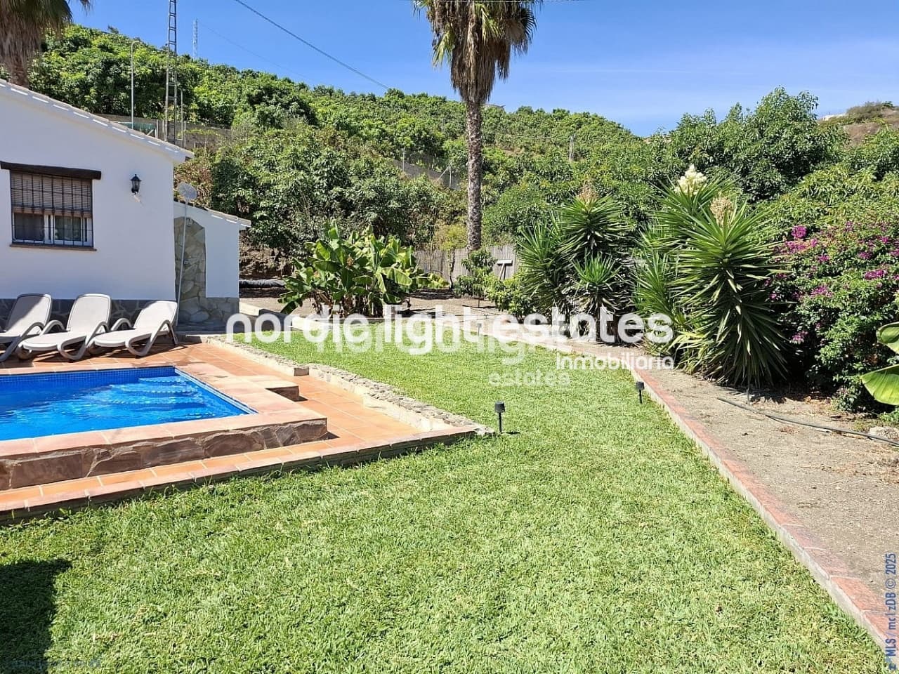 2 soverom Finca/Herregård til salgs i Frigiliana med svømmebasseng garasje - € 365 000 (Ref: 9249401)