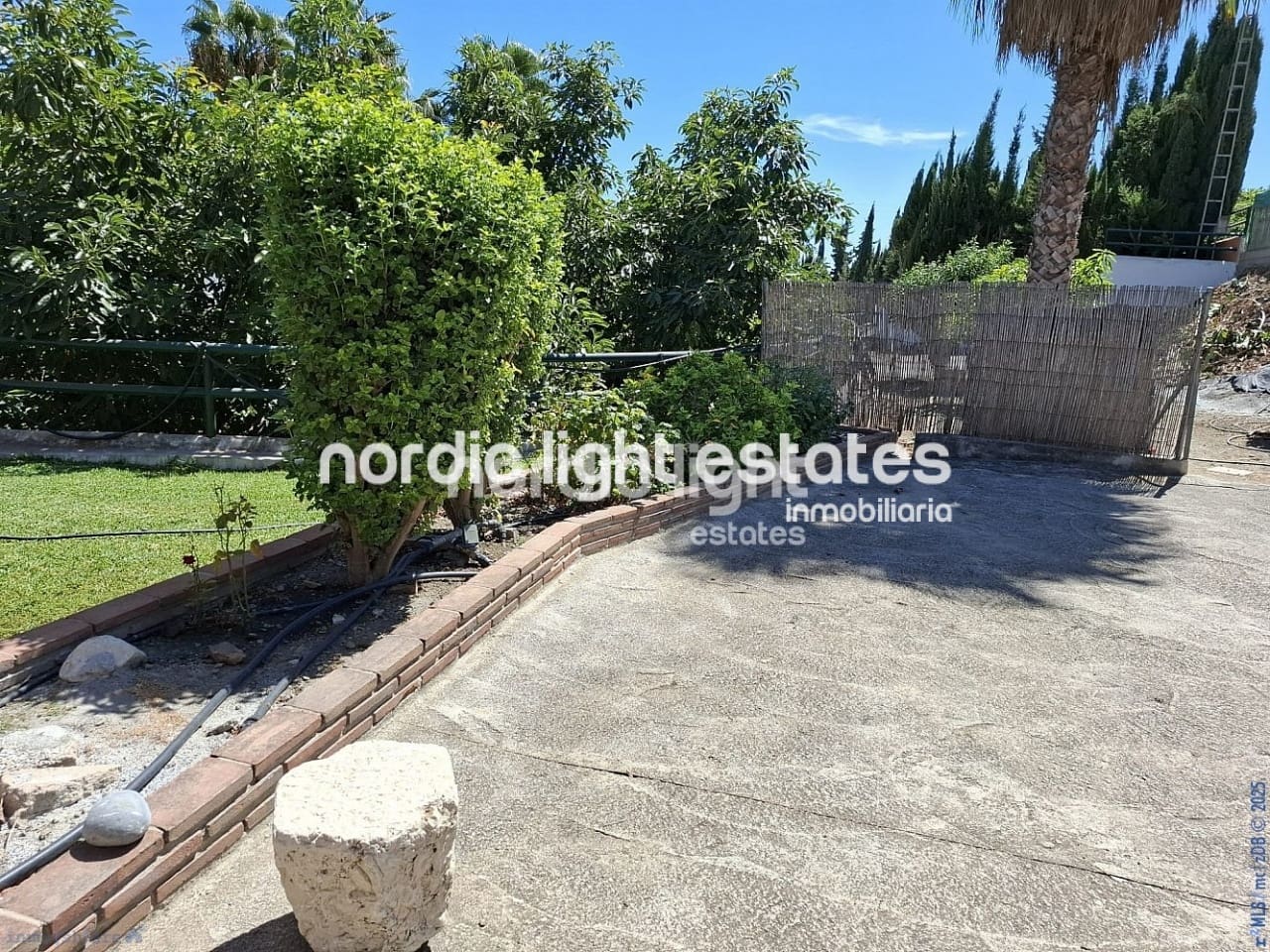 2 soverom Finca/Herregård til salgs i Frigiliana med svømmebasseng garasje - € 365 000 (Ref: 9249401)
