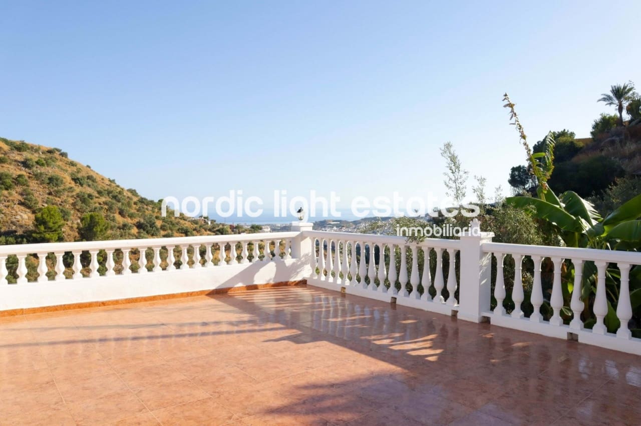 4 camera da letto Villa in vendita in Torrox con garage - 379.000 € (Rif: 9255943)