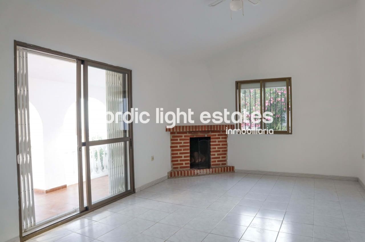 4 camera da letto Villa in vendita in Torrox con garage - 379.000 € (Rif: 9255943)