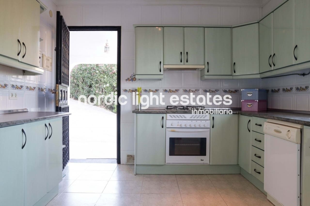 4 camera da letto Villa in vendita in Torrox con garage - 379.000 € (Rif: 9255943)