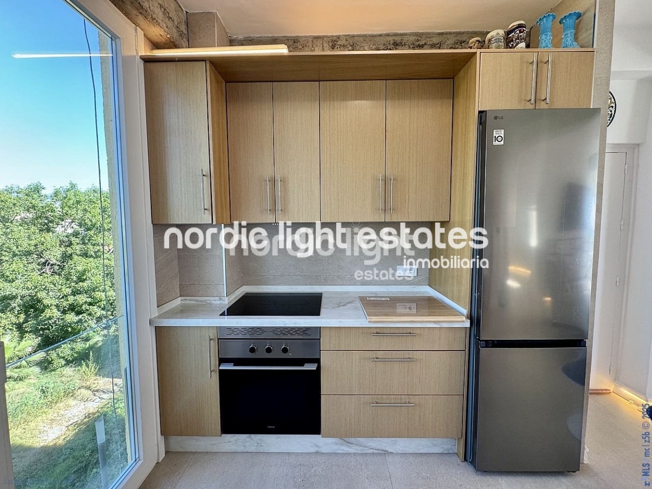 2 makuuhuone Huoneisto myytävänä paikassa Almunecar mukana 
autotalli - 395 000 € (Ref: 9258208)