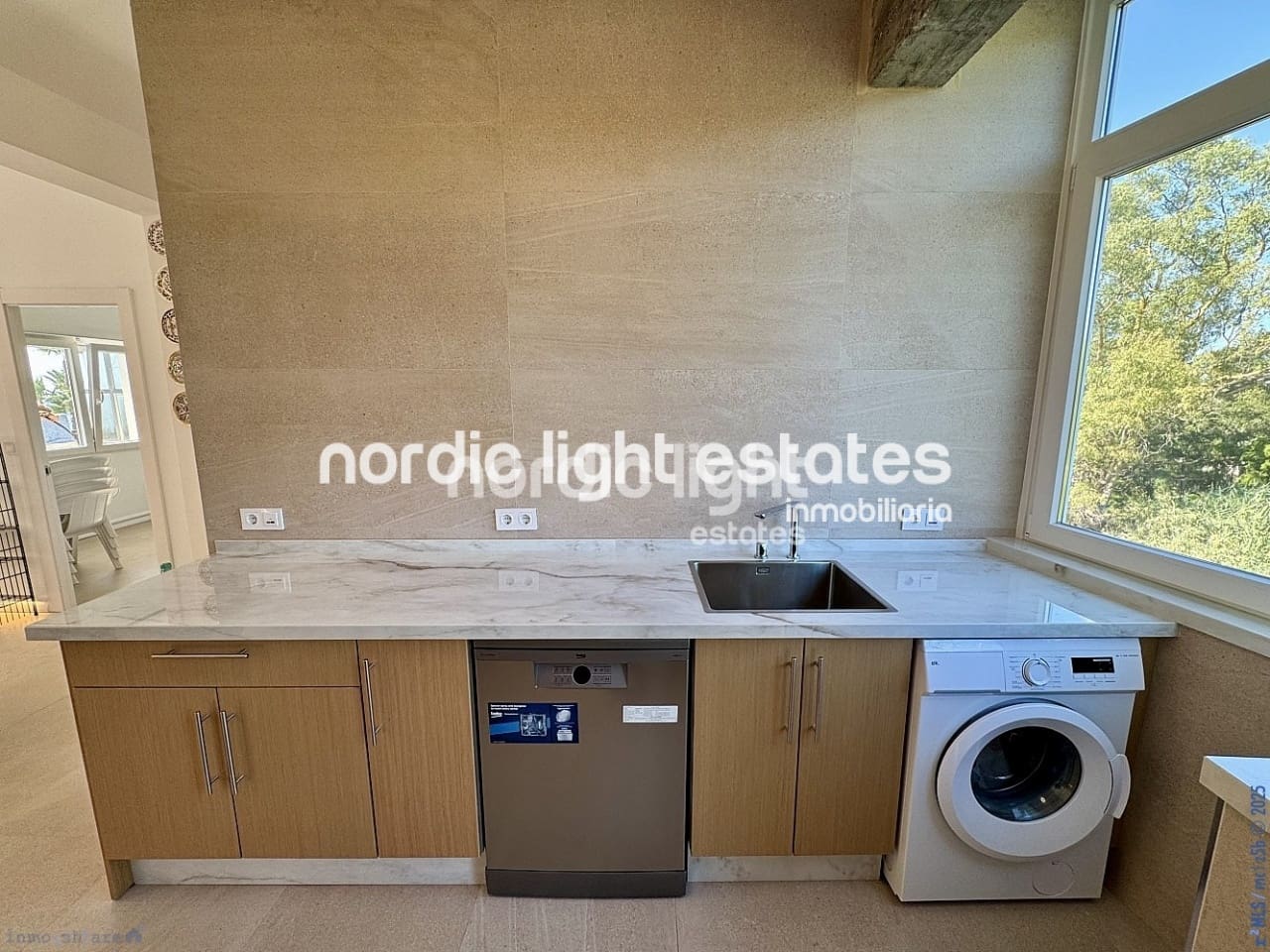 2 makuuhuone Huoneisto myytävänä paikassa Almunecar mukana 
autotalli - 395 000 € (Ref: 9258208)