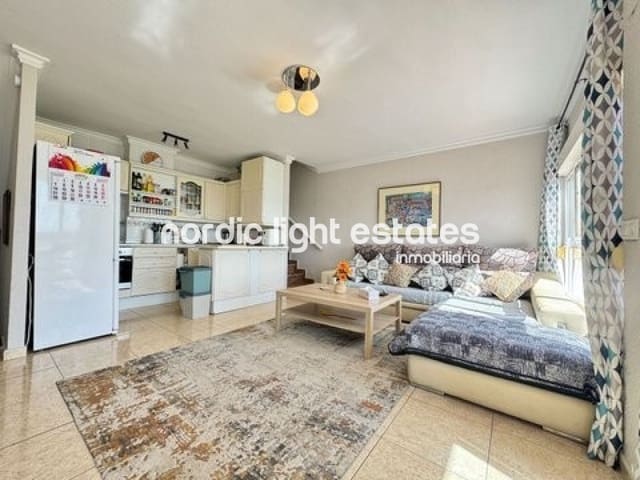 2 soverom Leilighet til salgs i Torrox-Costa, Torrox med svømmebasseng garasje - € 247 000 (Ref: 9271388)