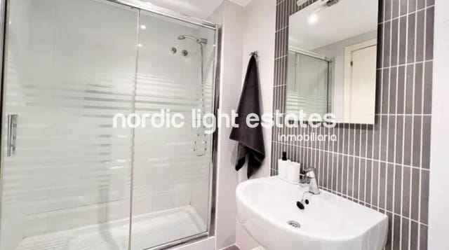 2 soveværelse Lejlighed til salg i Centro, Málaga by - € 355.000 (Ref: 9274049)