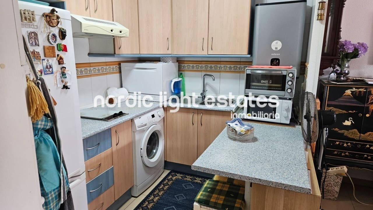 2 soverom Leilighet til salgs i Torrox-Costa med svømmebasseng - € 280 000 (Ref: 9278310)