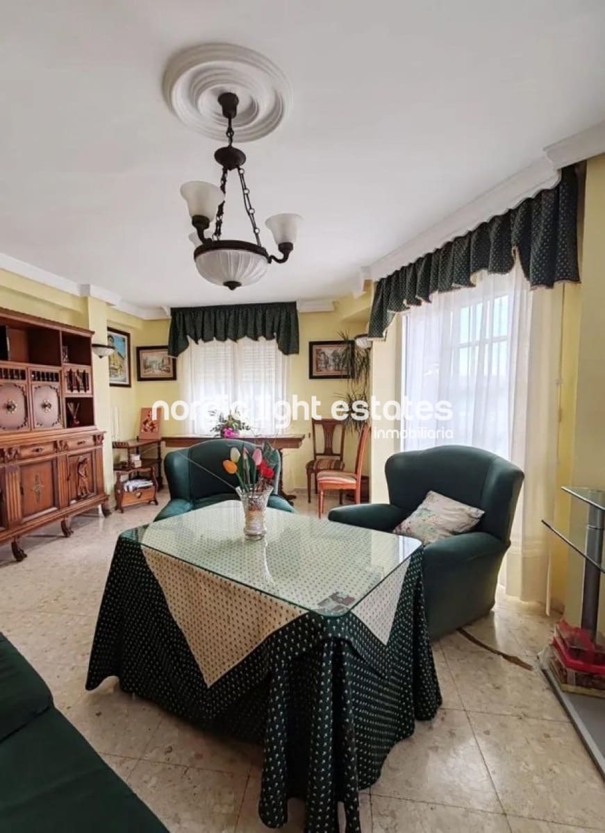 6 soverom Leilighet til salgs i Malaga by med garasje - € 535 000 (Ref: 9289287)