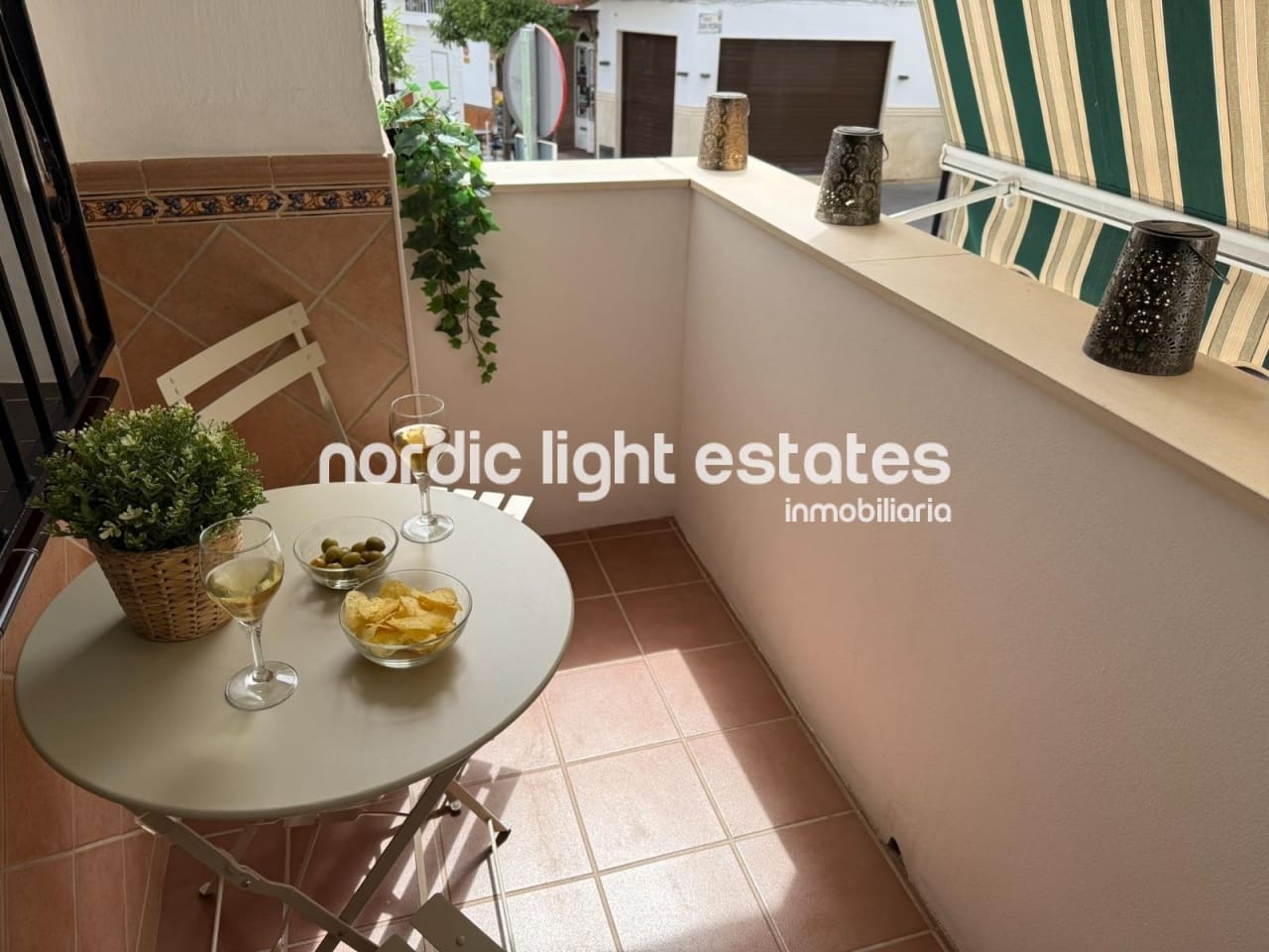 Appartement de 3 chambres à louer à Nerja - 850 € (Ref: 9293485)