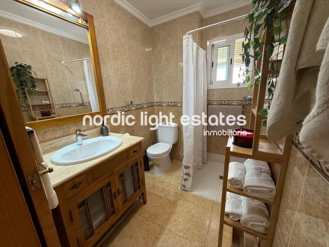 Appartement de 3 chambres à louer à Nerja - 850 € (Ref: 9293485)