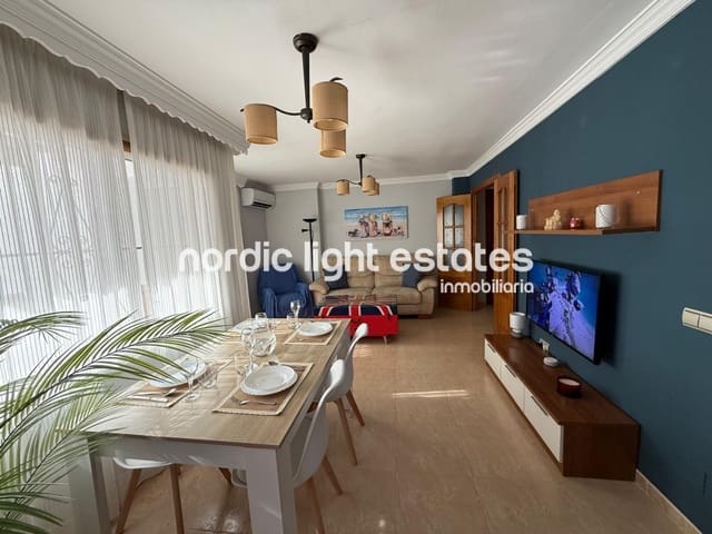 3 soveværelse Lejlighed til leje i Nerja - € 850 (Ref: 9293485)